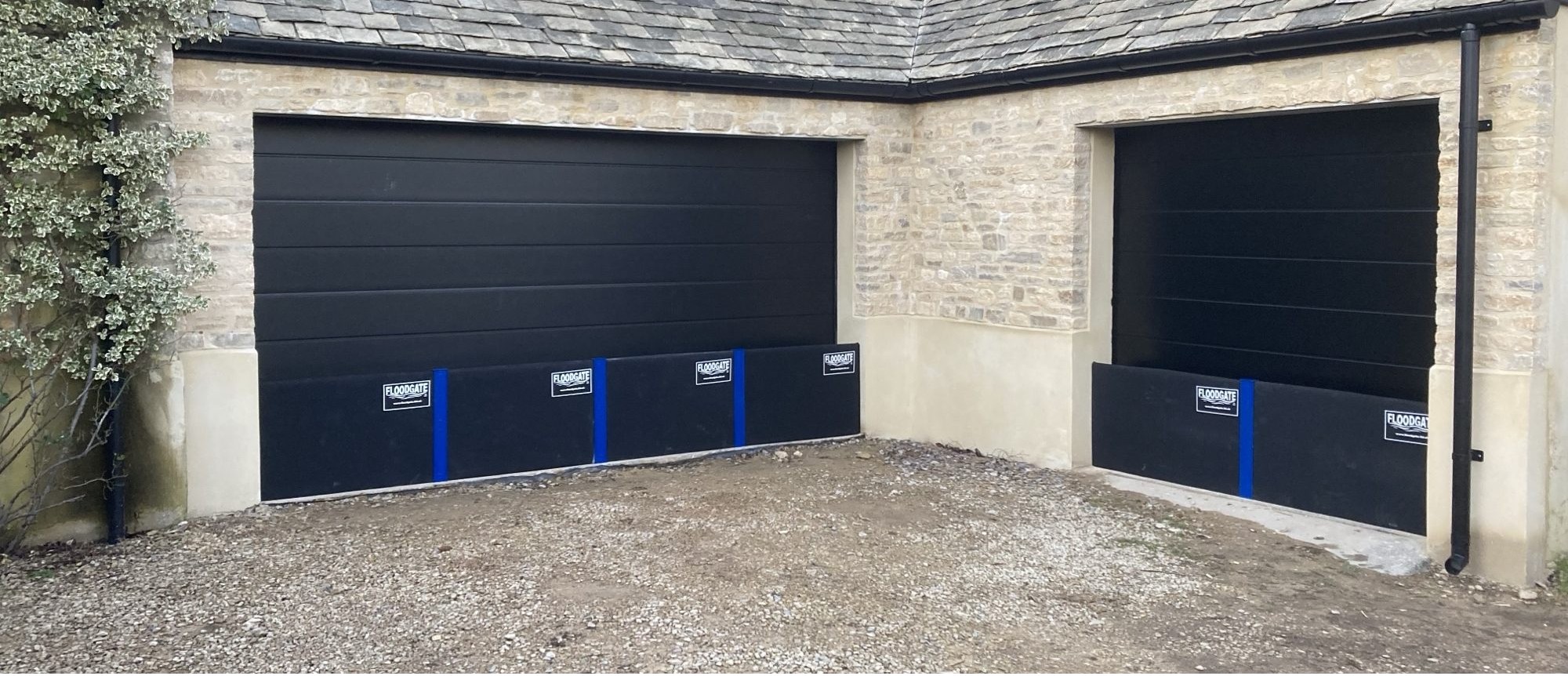 les barrières Floodgate pour protéger vos entrées de garage ou vos vitrines de boutiques